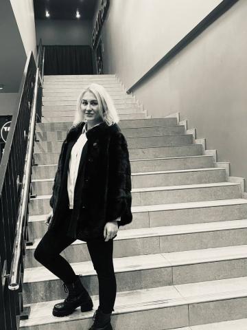 Ева Кудрявая Блондинка фото 9